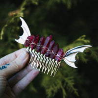 RED SILVER WINGS- HAIR COMB🦇❤️