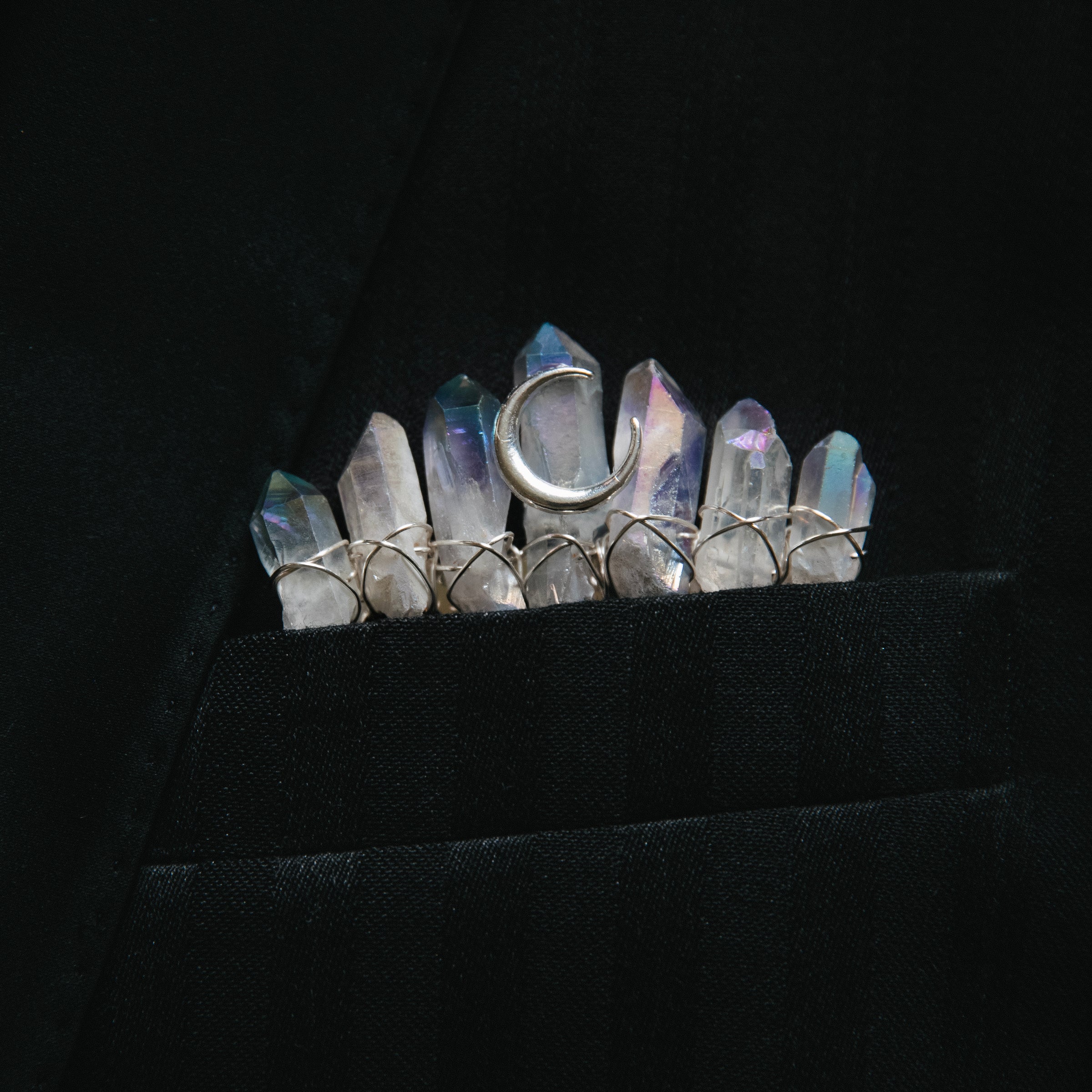 AURA QUARTZ - BOUTONNIERE 2-IN-1