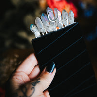 AURA QUARTZ - BOUTONNIERE 2-IN-1