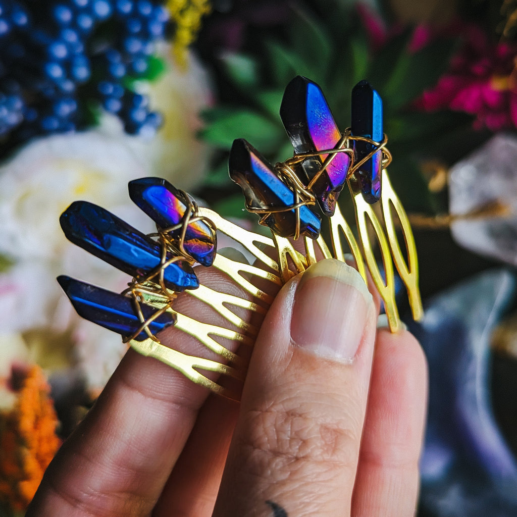 TINY SHINY-PURPLE COMB