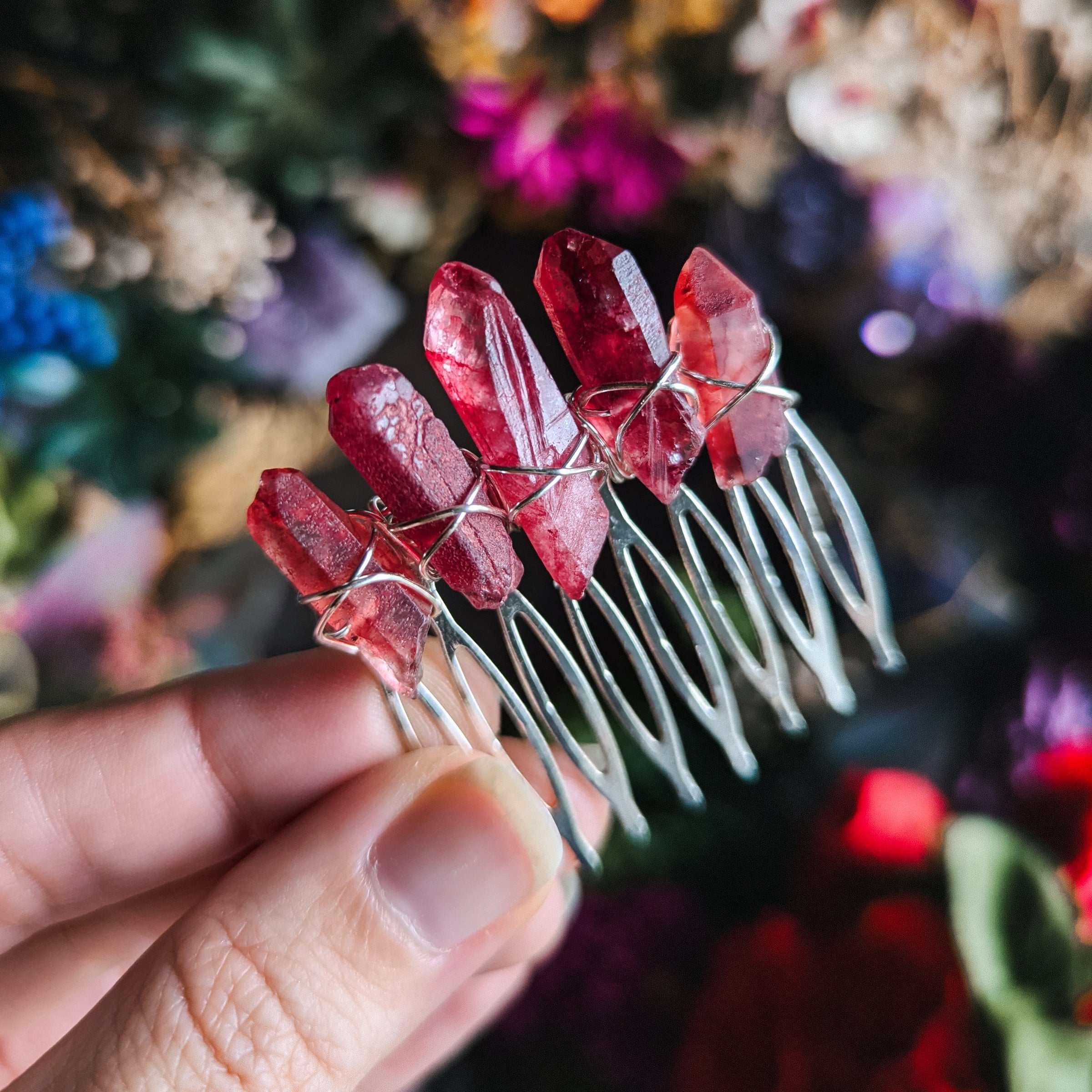 PEIGNE ARGENT-ROUGE