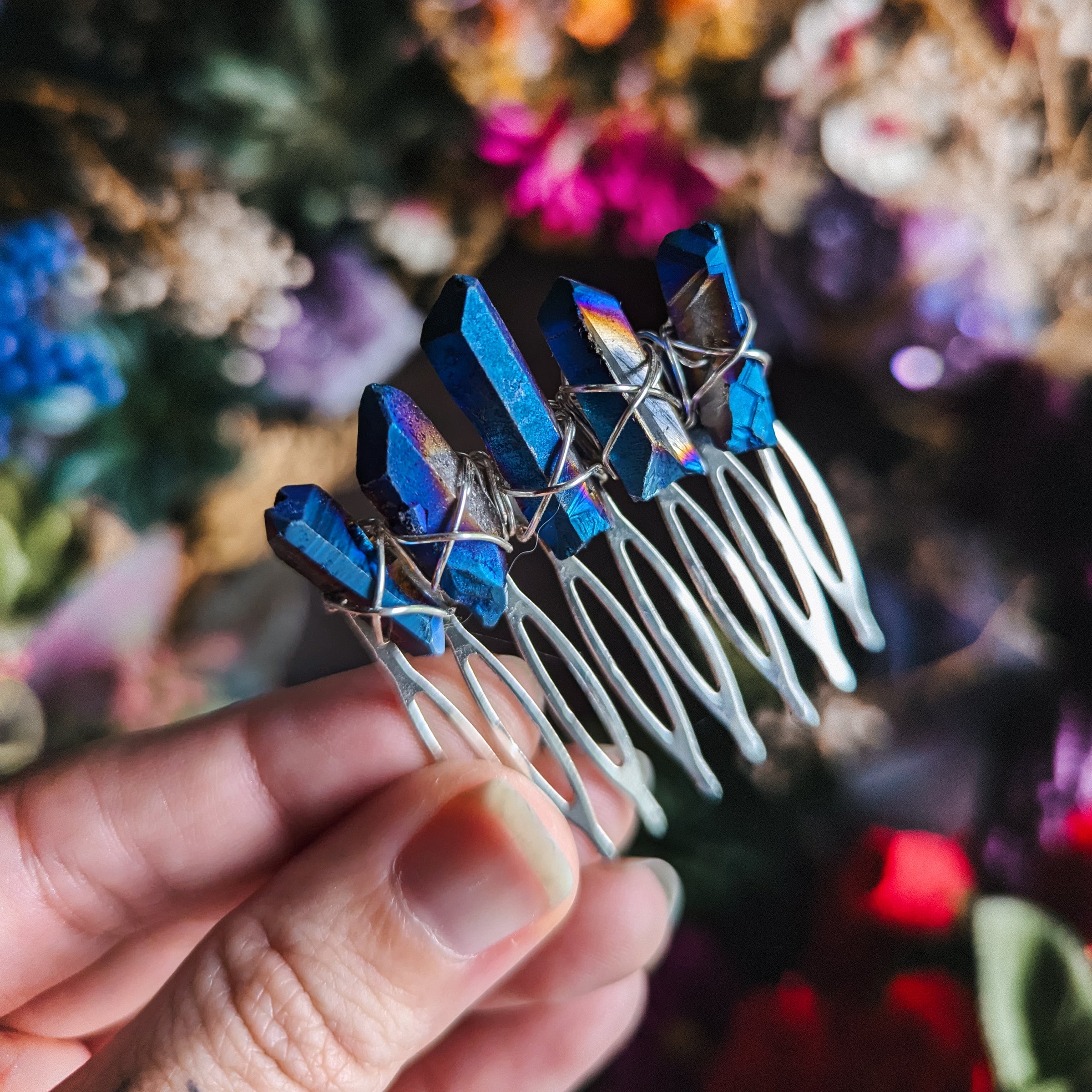 SILVER-BLUE COMB