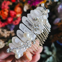 PRECIOUS PEARLS - HAIRCOMB