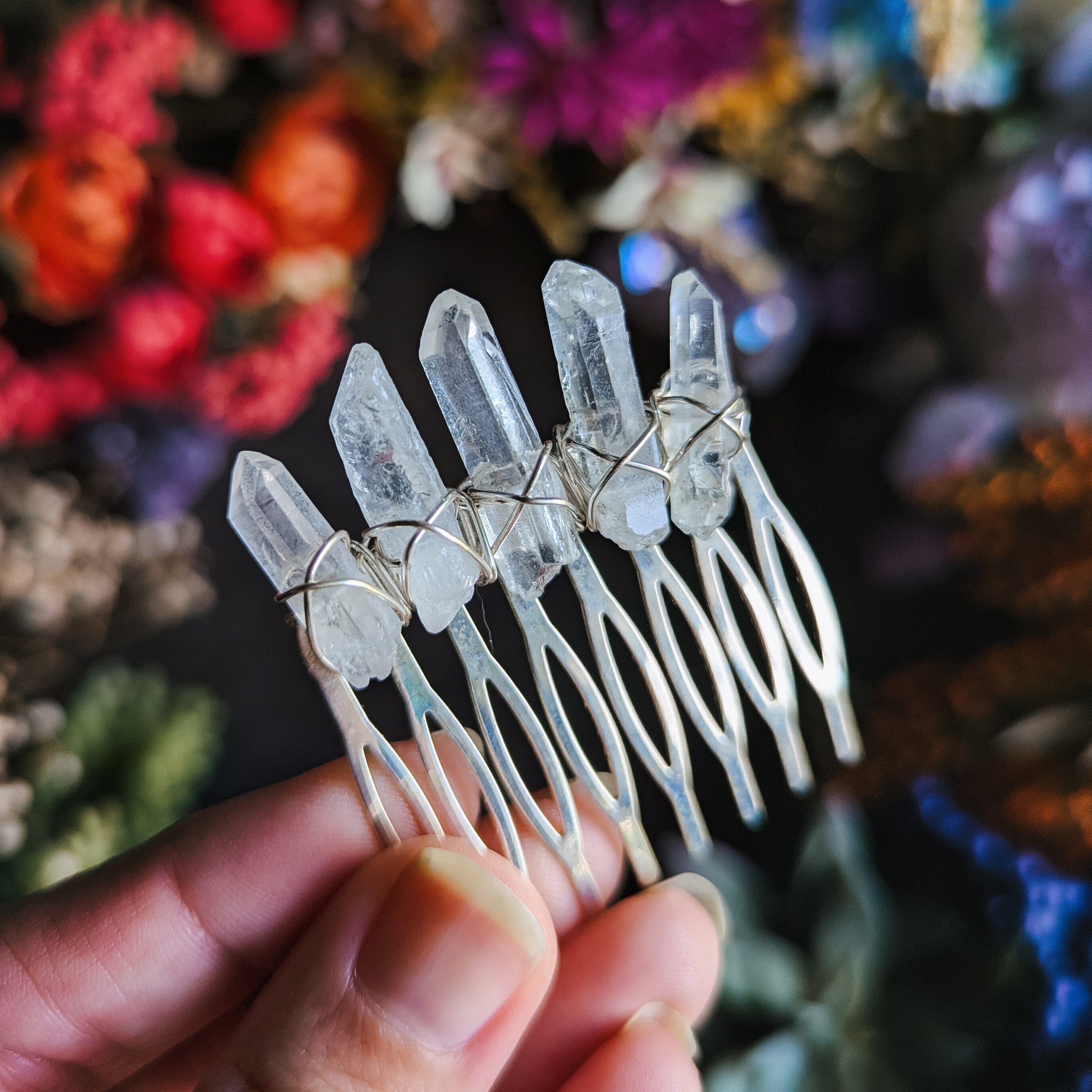 SILVER-CLEAR COMB