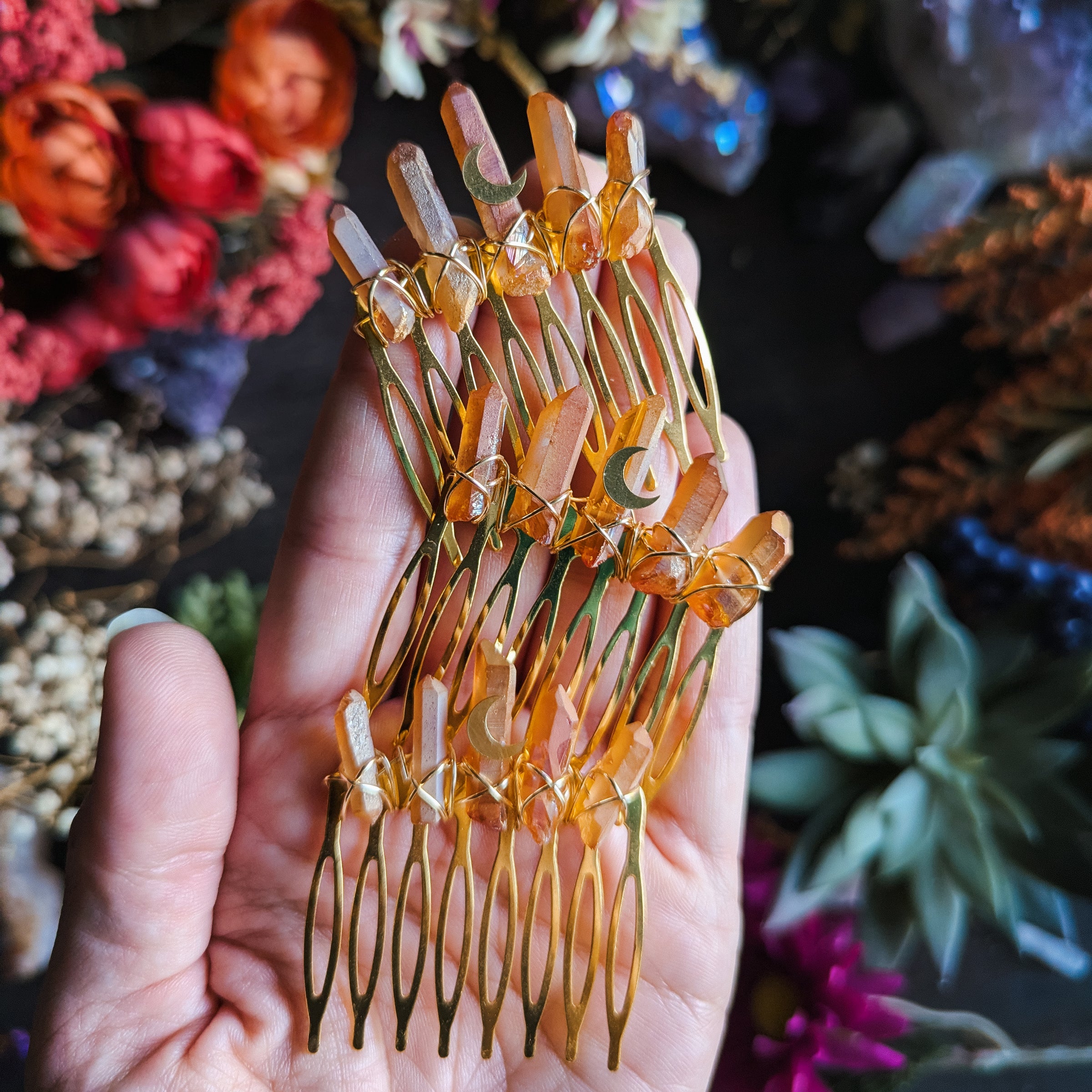 GOLD-ORANGE COMB🌙