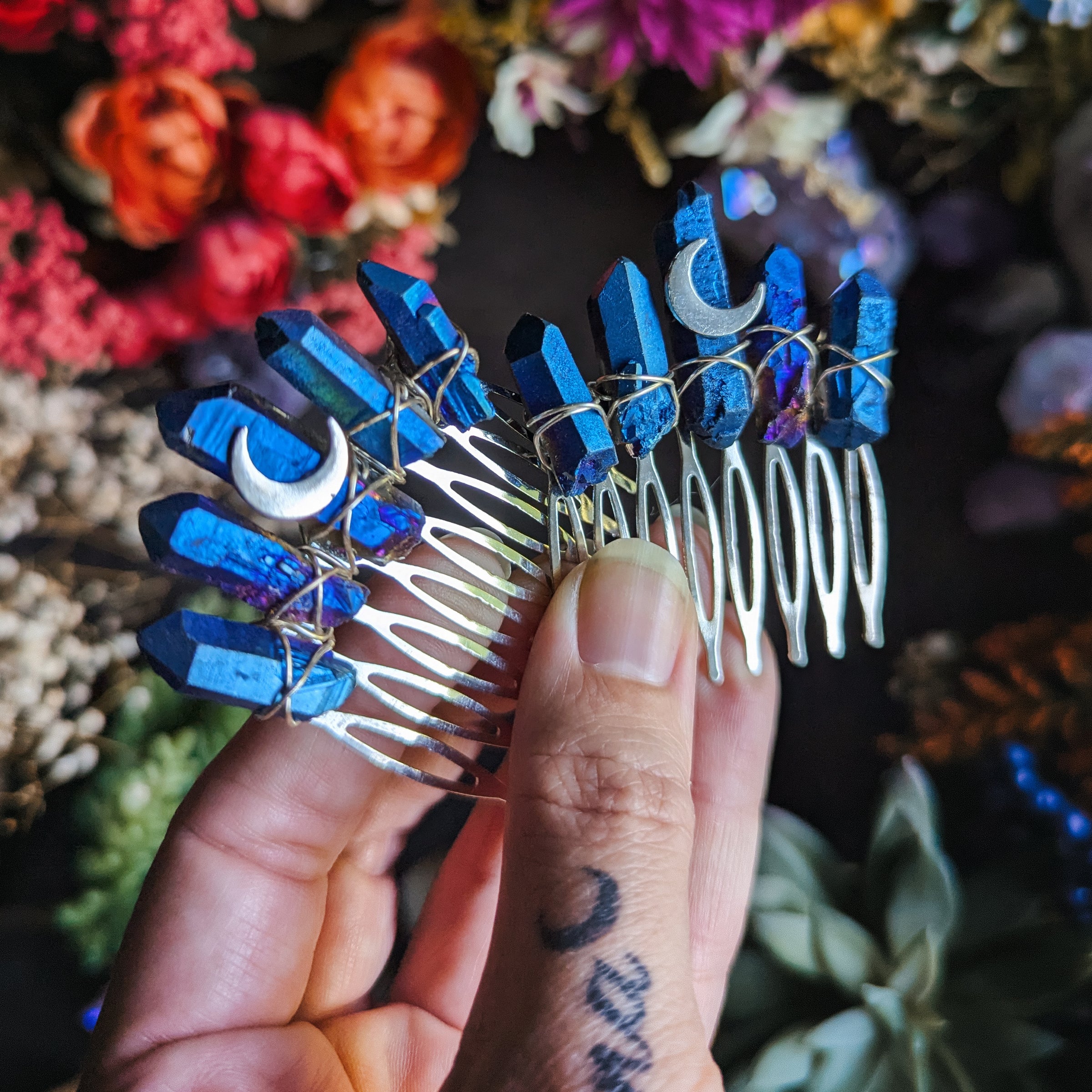 SILVER-BLUE COMB 🌙