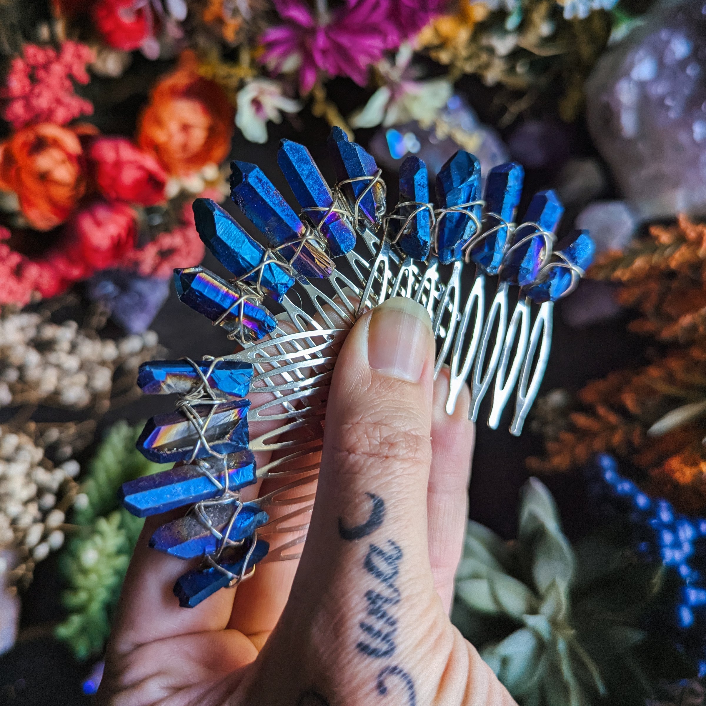 SILVER-BLUE COMB