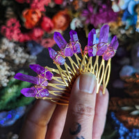 PETIT PEIGNE VIOLET BRILLANT [G]