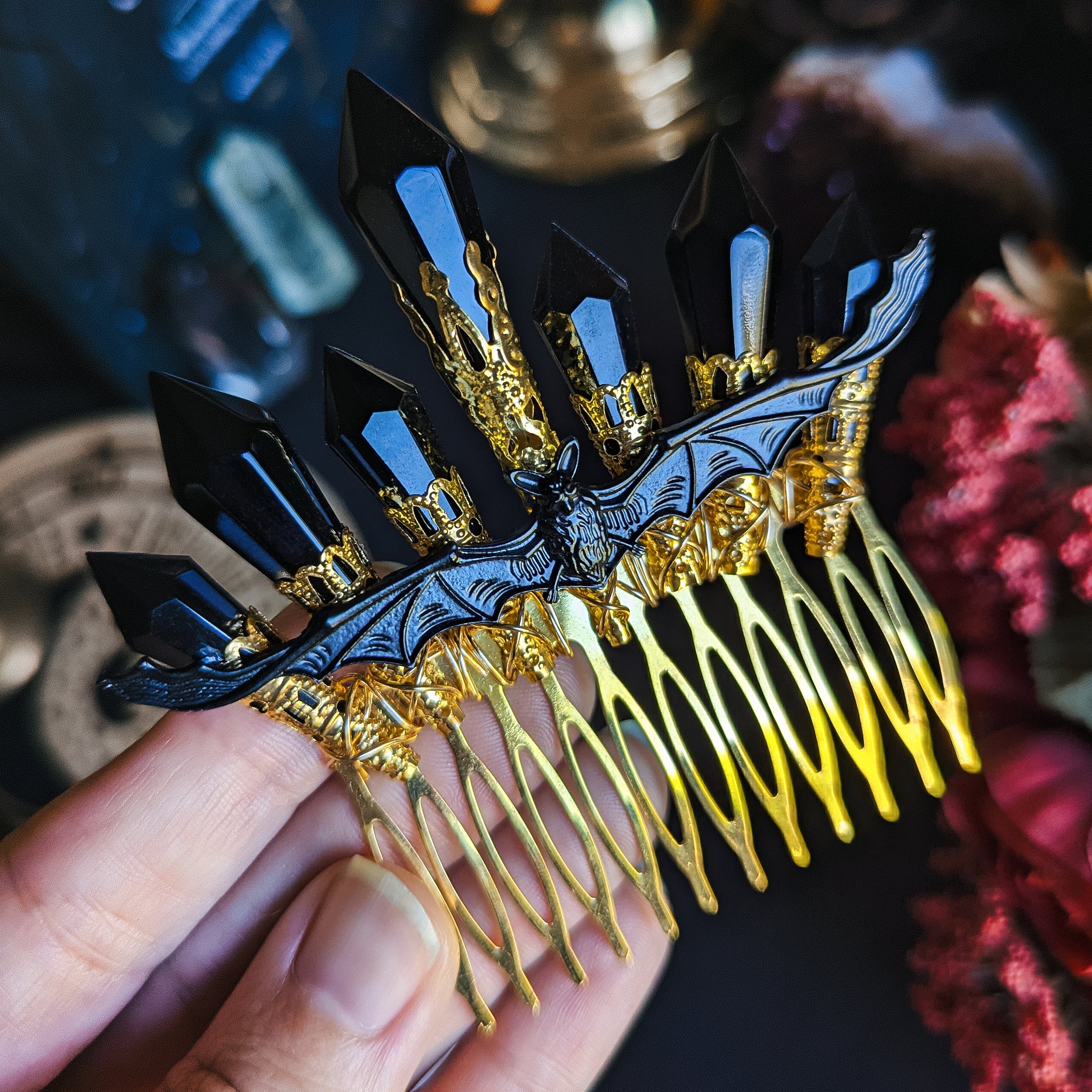 HAUNTED ELEGANCE - HAIR COMB🦇