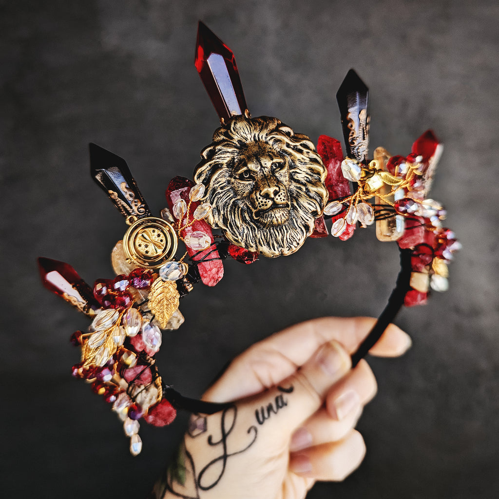 LION QUEEN