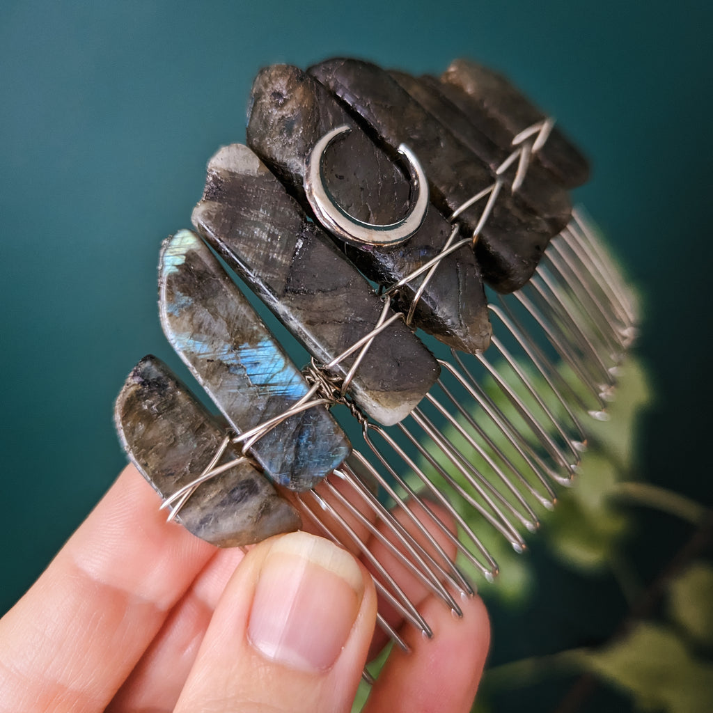 LABRADORITE - HAIRCOMB